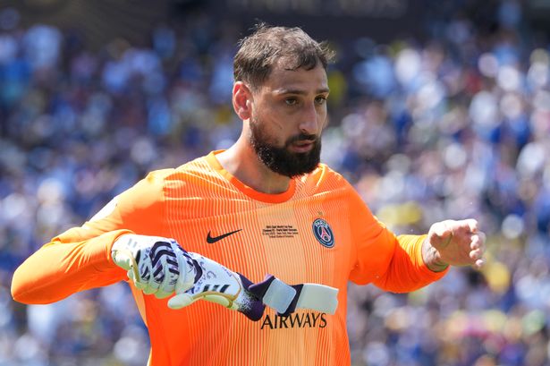 Gianluigi Donnarumma kamppailee edelleen jalkapallouransa suunnan hallitsemiseksi